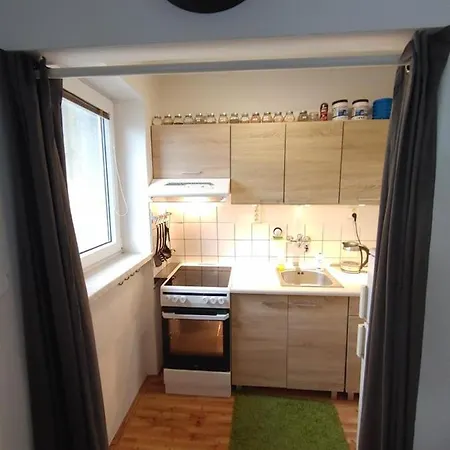 18 Apartment